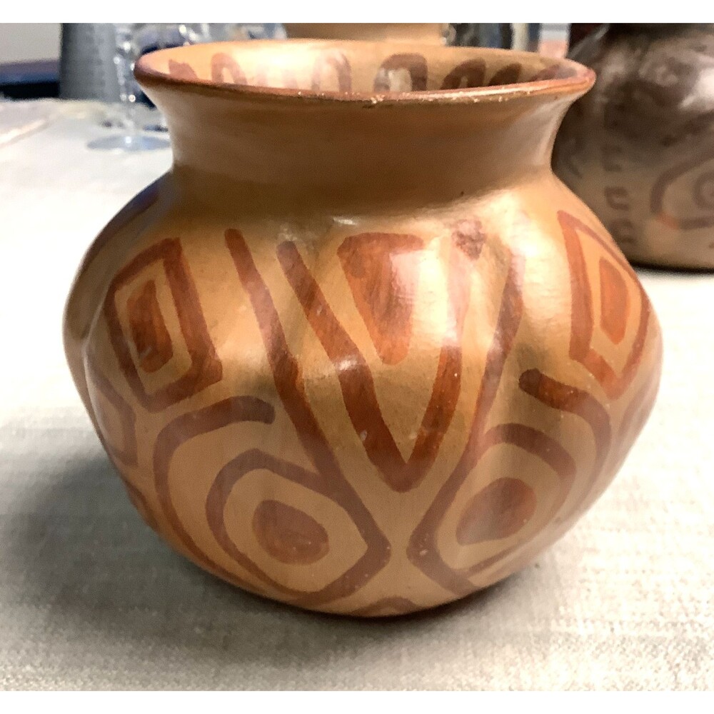 Mexico Vase HERON MARTINEZ MENDOZA (1918-1990) Folk Art Burnished Pottery Signed